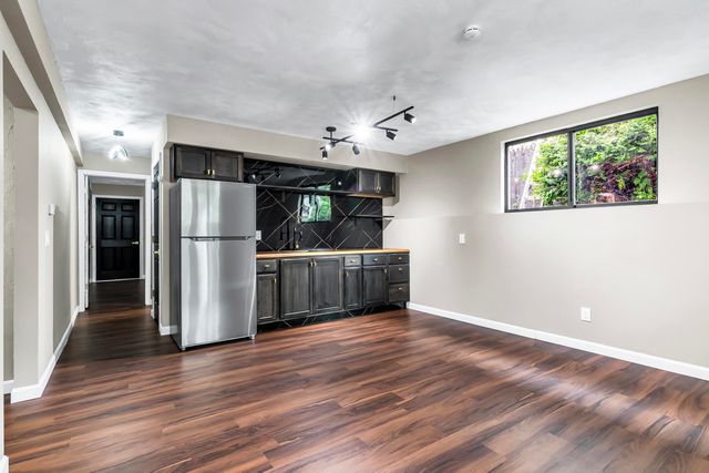 394 Cedar Street, Manchester, NH 03103