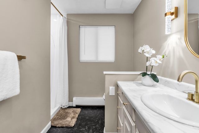 394 Cedar Street, Manchester, NH 03103