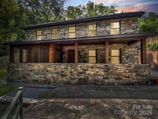 2452 Lake Adger Parkway, Mill Spring, NC 28756