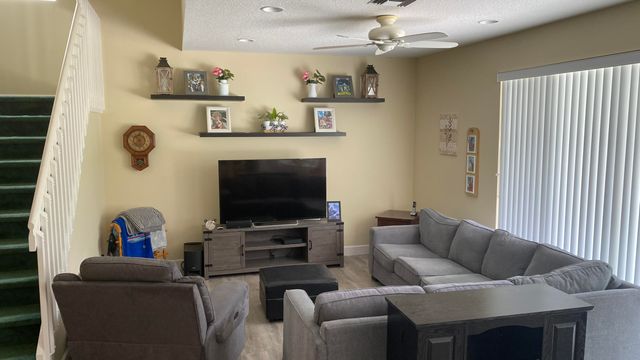 7650 OAK GROVE Circle, Lake Worth, FL 33467