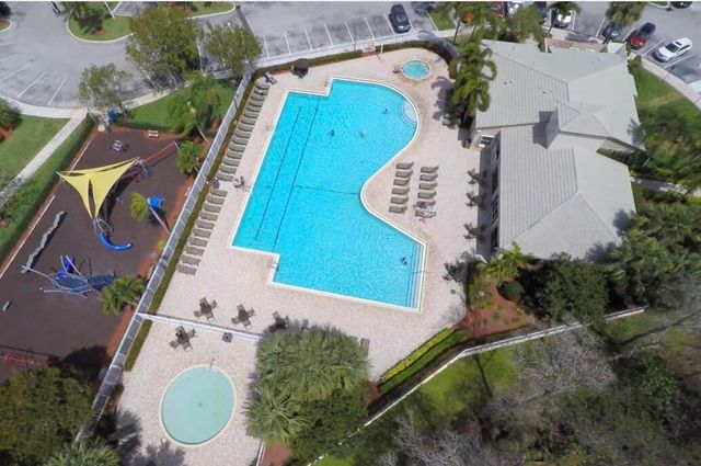 7650 OAK GROVE Circle, Lake Worth, FL 33467