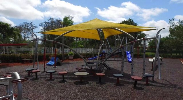 7650 OAK GROVE Circle, Lake Worth, FL 33467