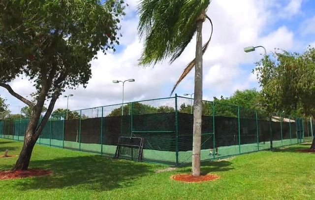 7650 OAK GROVE Circle, Lake Worth, FL 33467