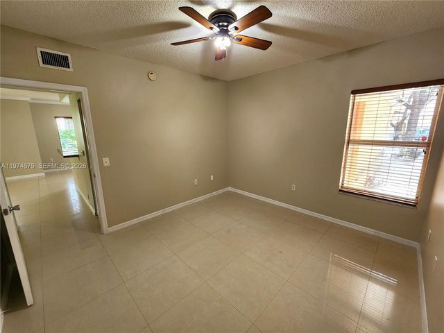 2492 Centergate Dr 108, Miramar, FL 33025