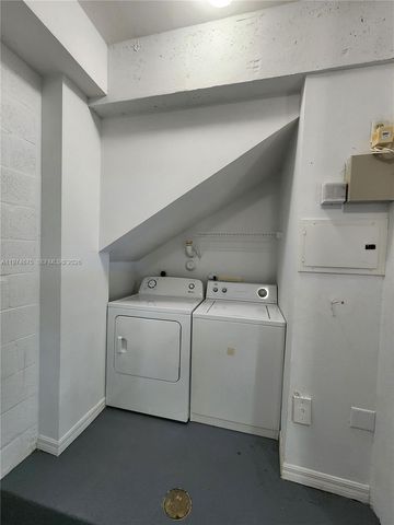 2492 Centergate Dr 108, Miramar, FL 33025