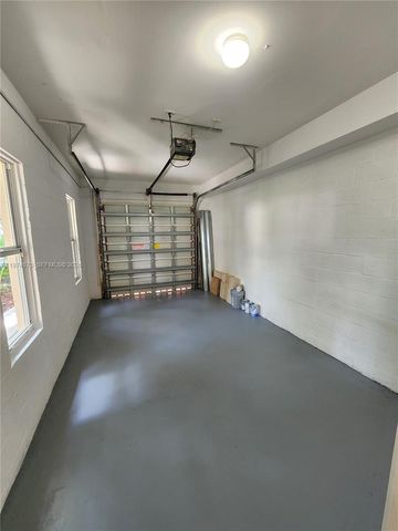 2492 Centergate Dr 108, Miramar, FL 33025