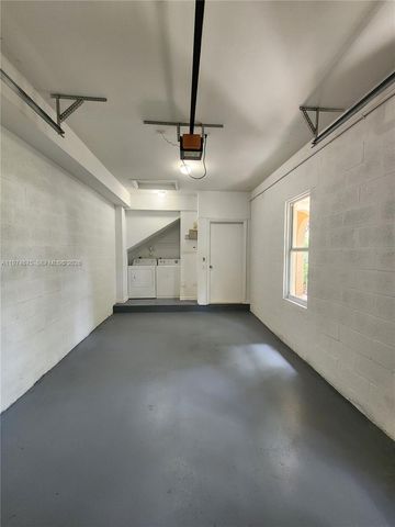 2492 Centergate Dr 108, Miramar, FL 33025