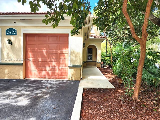 2492 Centergate Dr 108, Miramar, FL 33025