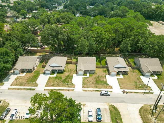 390 Rosalie Maria Drive, Biloxi, MS 39531