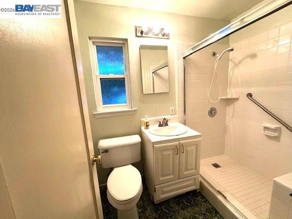 Image 10 of property listing at 72 Andrew Ave, Pittsburg, CA 94565