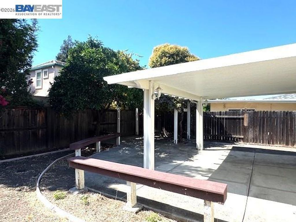 Image 18 of property listing at 72 Andrew Ave, Pittsburg, CA 94565