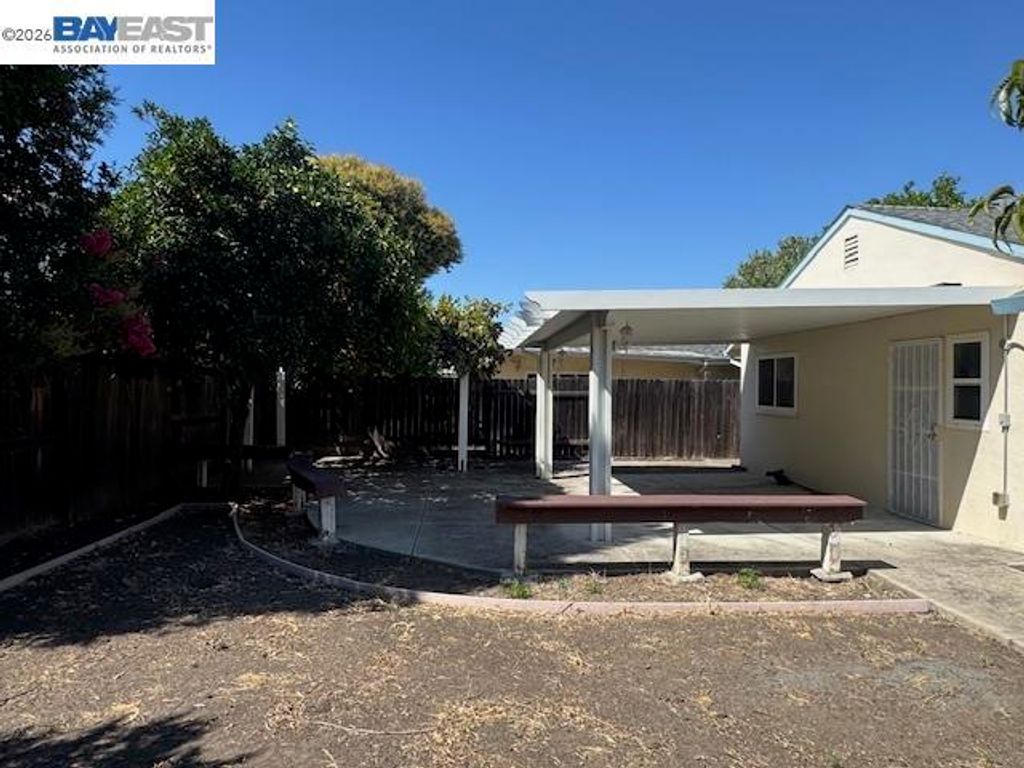 Image 19 of property listing at 72 Andrew Ave, Pittsburg, CA 94565