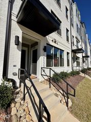 10533 Pleasant Branch Drive 101, Raleigh, NC 27614