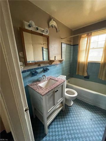 206 Kelly DR, Portsmouth, VA 23702