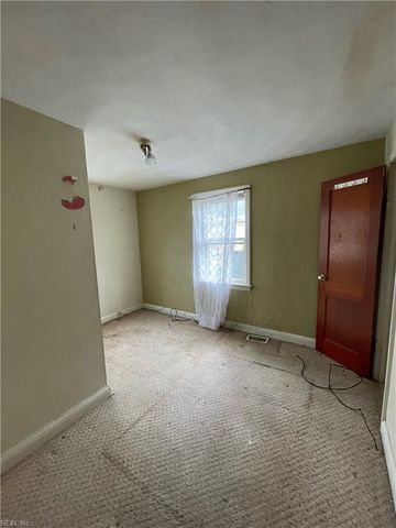 206 Kelly DR, Portsmouth, VA 23702