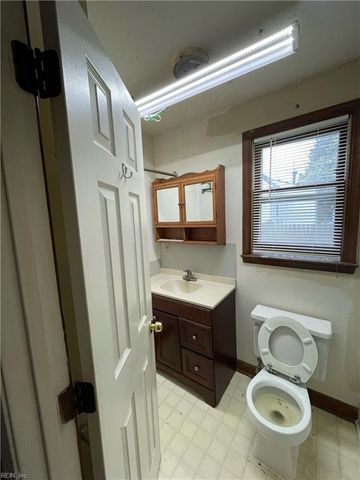 206 Kelly DR, Portsmouth, VA 23702