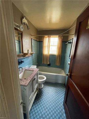 206 Kelly DR, Portsmouth, VA 23702