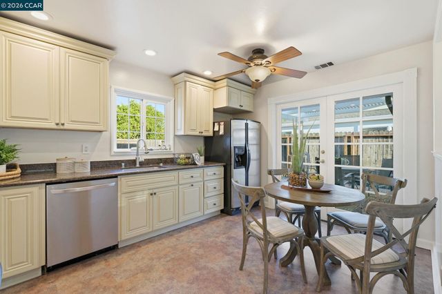 1868 Granada Dr, Concord, CA 94519