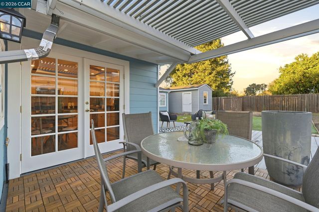 1868 Granada Dr, Concord, CA 94519