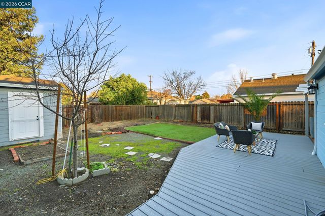 1868 Granada Dr, Concord, CA 94519