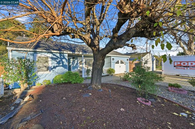 1868 Granada Dr, Concord, CA 94519