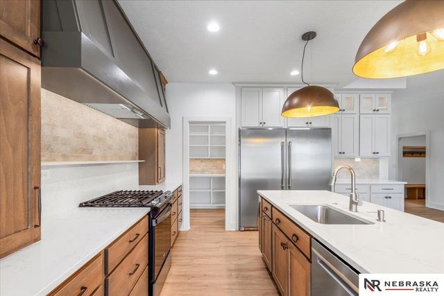 1031 S 88th Street, Lincoln, NE 68510