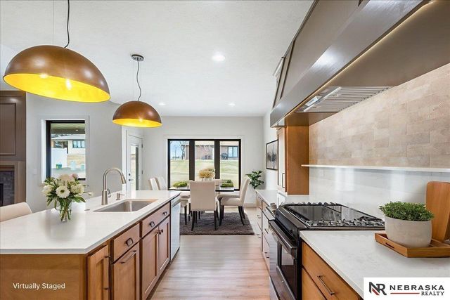 1031 S 88th Street, Lincoln, NE 68510