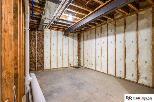 1031 S 88th Street, Lincoln, NE 68510