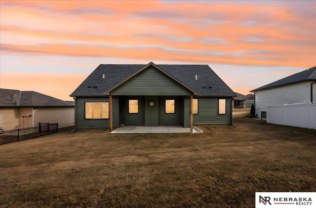 1031 S 88th Street, Lincoln, NE 68510