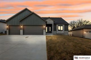 1031 S 88th Street, Lincoln, NE 68510