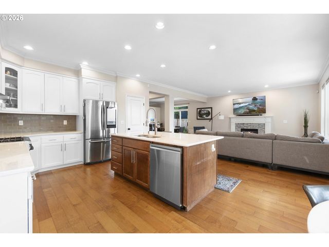 6354 Ne MARINA Ct, Hillsboro, OR 97124