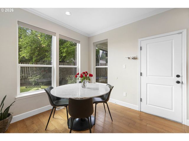 6354 Ne MARINA Ct, Hillsboro, OR 97124