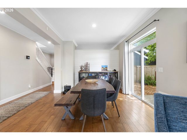 6354 Ne MARINA Ct, Hillsboro, OR 97124