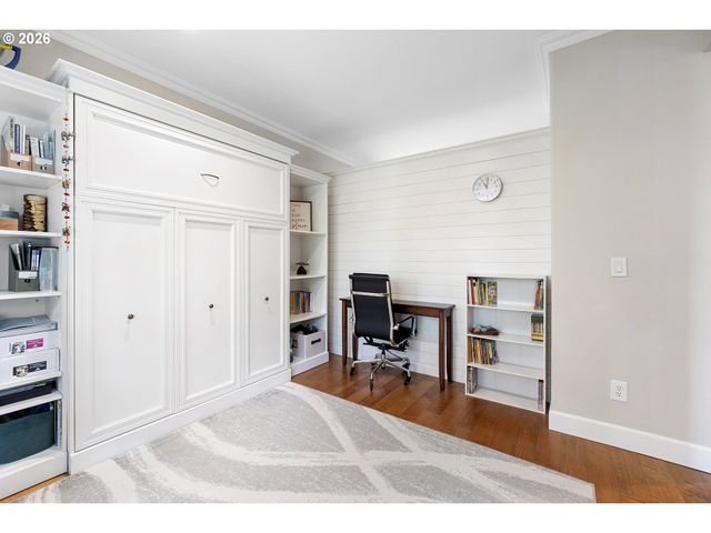 6354 Ne MARINA Ct, Hillsboro, OR 97124