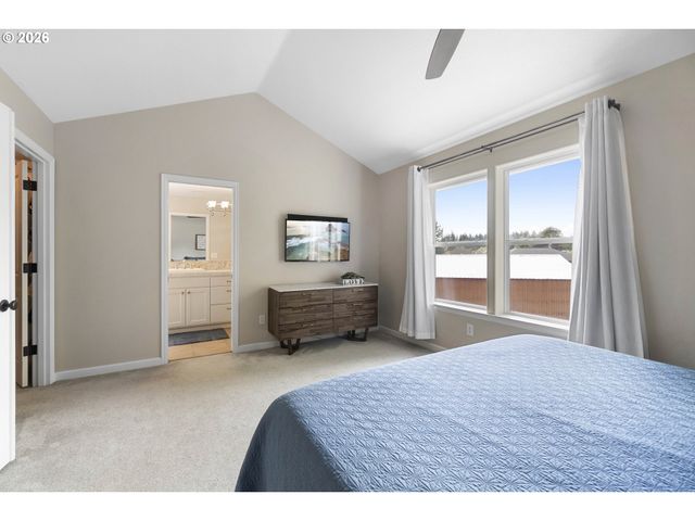 6354 Ne MARINA Ct, Hillsboro, OR 97124