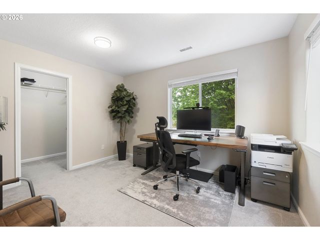 6354 Ne MARINA Ct, Hillsboro, OR 97124