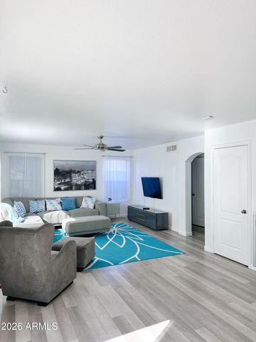 15747 W LINDEN Street, Goodyear, AZ 85338