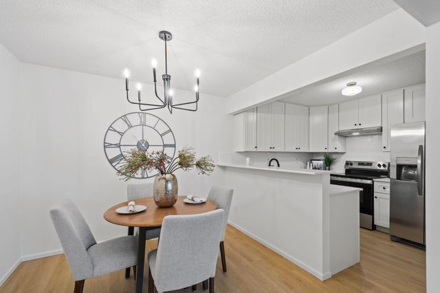 6384 Saint Johns Drive, Eden Prairie, MN 55346