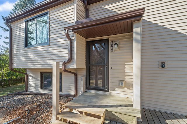 6384 Saint Johns Drive, Eden Prairie, MN 55346