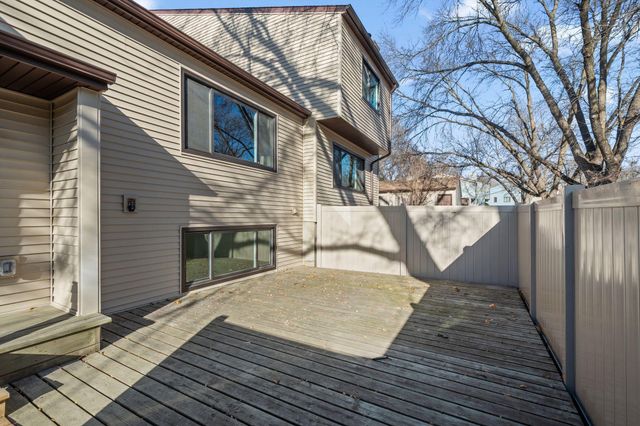 6384 Saint Johns Drive, Eden Prairie, MN 55346