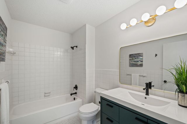 6384 Saint Johns Drive, Eden Prairie, MN 55346