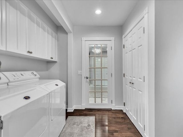 6 Strathmore Rd, Dartmouth, MA 02747