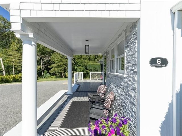 6 Strathmore Rd, Dartmouth, MA 02747