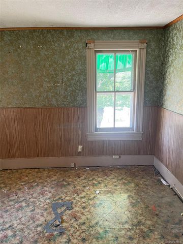 2812 State Route 208, Walden, NY 12586