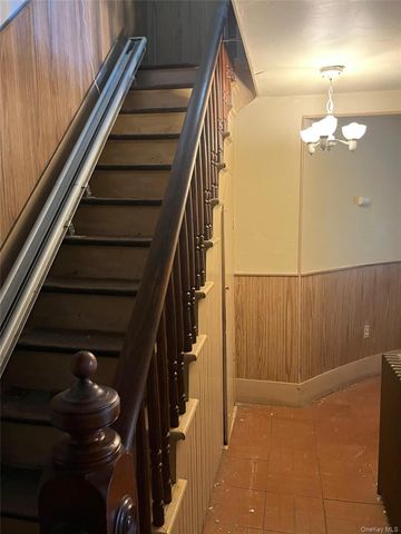2812 State Route 208, Walden, NY 12586