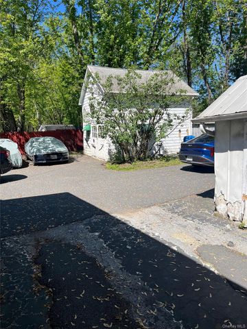 2812 State Route 208, Walden, NY 12586