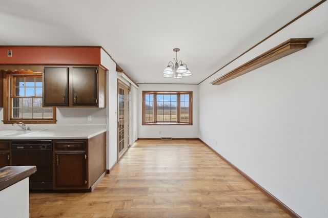 34078 1800 North Avenue, Arlington, IL 61312