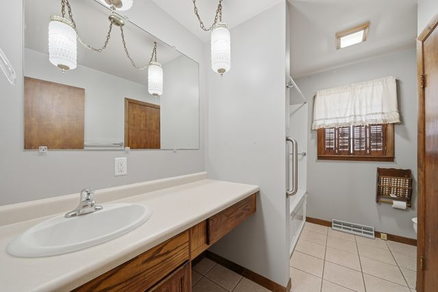 34078 1800 North Avenue, Arlington, IL 61312