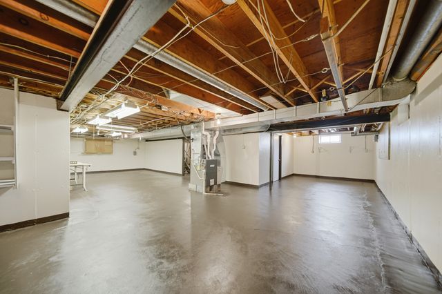 34078 1800 North Avenue, Arlington, IL 61312