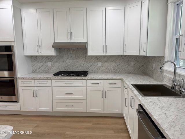 342 Wells Avenue, Oakhurst, NJ 07755